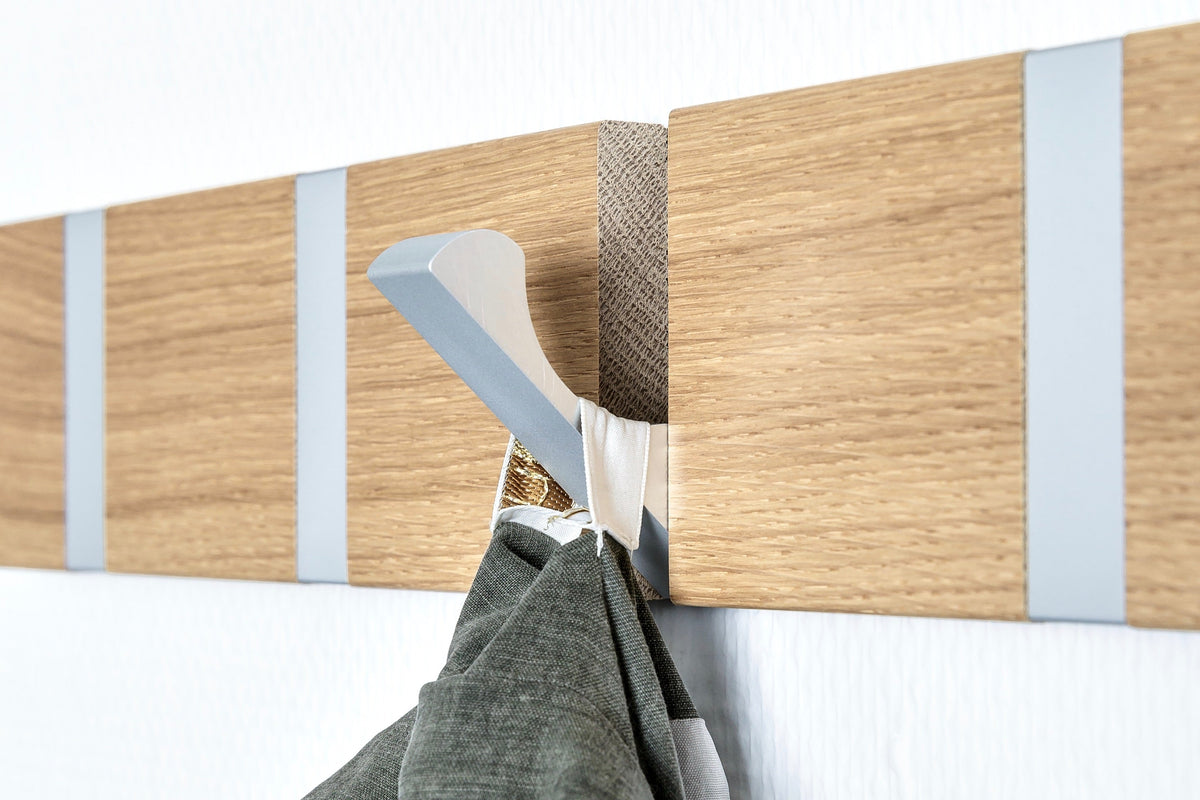 KNAX vertical coat rack in oak wood with grey hooks and jacket hanging