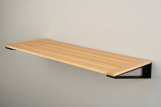 Wall mounted shoe shelf